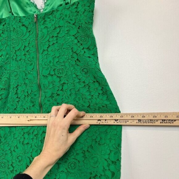 Bardot US 4 XS Emerald Green Lace Sleeveless Midi Dress Slit Bodycon Party - Picture 8 of 15
